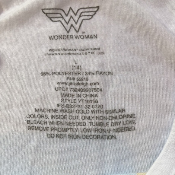 WONDER WOMAN Girls Run The World White T-Shirt Multi Color Graphic Girl’s L NWT - Picture 8 of 8